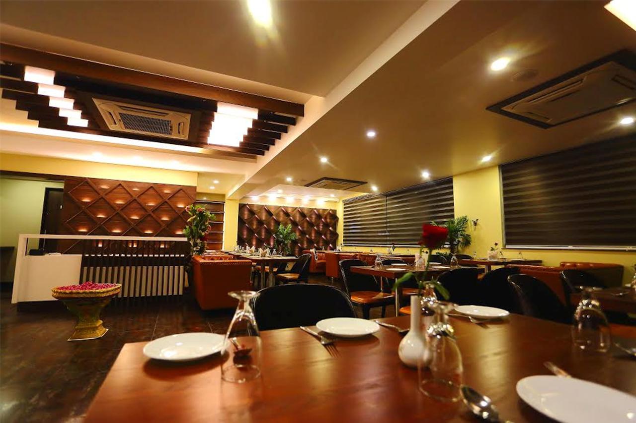 Hotel Tulsi Casa Bhopal Eksteriør billede